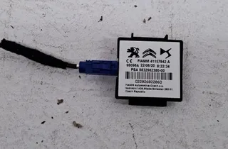 OPEL Corsa F (2019-2023) Zosilňovač antény na kufri 9832982380 33724733