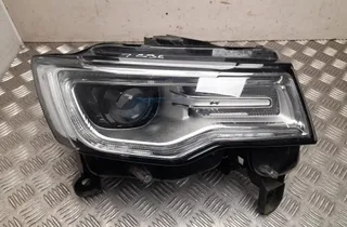 JEEP Grand Cherokee 4 generation (WK) (2004-2024) Pravé predné svetlo 68266664AG 34274722