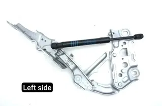 BMW 7 Series G11/G12 (2015-2023) Predný ľavý kapotový vzperač 580793,5807930530N,7347407,13989610 34161416