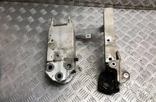 BMW 5 Series F10/F11 (2009-2017) Držiak radiátora 718651409,7211162 33816727