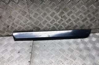 AUDI A4 B9/8W (2015-2024) Ľavé zadné dverové lemovanie 8E0853696E 33818514