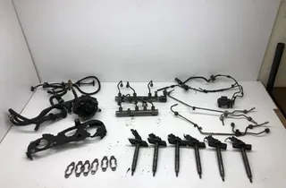 AUDI A6 C6/4F (2004-2011) Súprava palivových vstrekovačov 059130755S 33824215