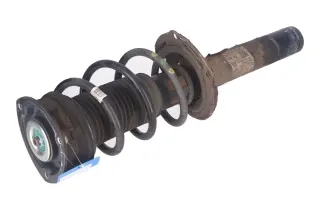 VOLKSWAGEN Passat B8 (2014-2023) Pravý predný tlmič nárazov 3Q0413031BN 24836067