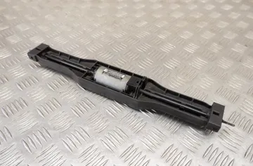 BMW X2 F39 (2017-2023) Motor ovládania pravého predného sedadla 1161499 33561883