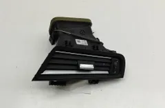 BMW 5 Series F10/F11 (2009-2017) Otvory na vetranie na prístrojovej doske 9166884,9166890 32831452