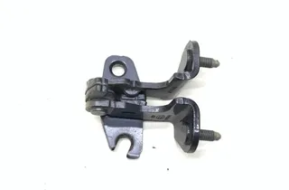 TESLA Model 3 1 generation (2017-2024) Zadný ľavý dverový pant 1091331-00-F 34295912