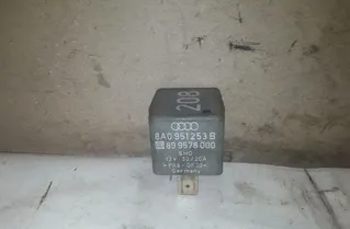 AUDI A4 B5/8D (1994-2001) Relays 899578000,8A0951253B 25493043