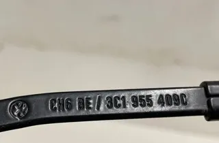 VOLKSWAGEN Passat B7 (2010-2015) Стеклоочистители спереди 3C1955409D 33212433