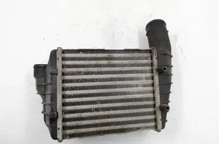 AUDI A4 B5/8D (1994-2001) Intercooler radiátor 1575812,059145806 27160153