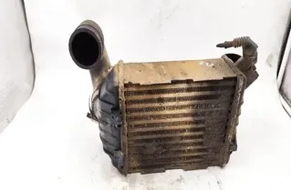 AUDI A4 B5/8D (1994-2001) Intercooler radiátor 27176703