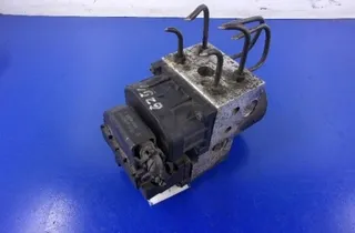 VOLVO V40 1 generation (1996-2004) ABS Pump 30857585 21388248