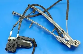 RENAULT Megane 2 generation (2002-2012) Стеклоподъемник передней левой двери 33516453