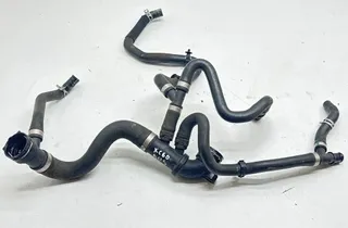 VOLVO XC60 2 generation (2017-2024) Шланги охлаждающей жидкости 31474497 33891995