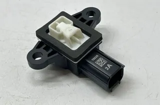 VOLVO XC90 1 generation (2002-2014) Rear Left Crash  Sensor 31406731,01941801 33893419