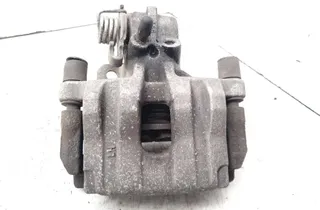 RENAULT Espace 5 generation (2015-2023) Ľavý zadný brzdový strmeň 33199782