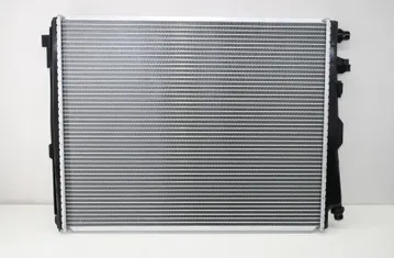 BMW M4 G82/G83 (2020-2023) Klimatizačný chladič 17118095283,8095283 34208182