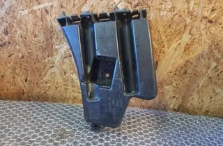 VOLVO V60 1 generation (2010-2020) Pravý predný držiak nárazníka 30796626 33120423