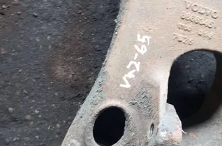 VOLVO XC90 1 generation (2002-2014) Pravé zadné rameno trojhranného ramena 8686345 33139004