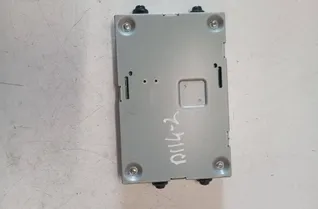 VOLVO V40 Cross Country 1 generation (2012-2020) Zosilňovač antény na kufri 31667457 33139811