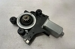 VOLVO XC70 2 generation (2000-2007) Motor regulátora okna ľavých predných dverí 970714101,970714 34130441