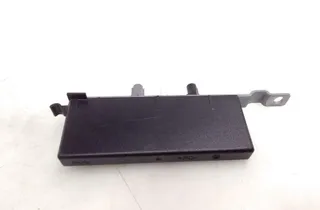 PORSCHE Cayenne 958 (2010-2018) Zosilňovač antény na kufri 7P5035225L 32025027