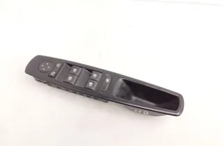 RENAULT Scenic 3 generation (2009-2015) Ovládač okna pravých zadných dverí 809610016R 33581385