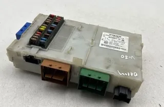 VOLVO V70 3 generation (2007-2020) Poistková skrinka 3659AF01125TR,30765624AE,LTQF01125TP,3659AF01125TP,7G9T14C256FA 34116073