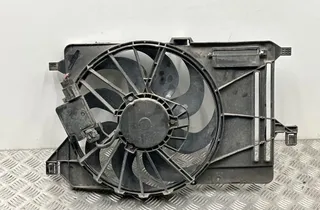 FORD Focus 4 generation (2018-2024) Motorový chladiaci ventilátor Radiátor 8V618C607EB,C9G4A 34124394