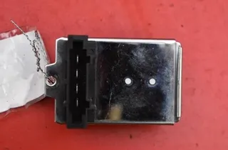 VOLKSWAGEN Transporter T3 (1979-1992) Rezistor interiérového kúrenia 1R7KR80KR40K 30009512