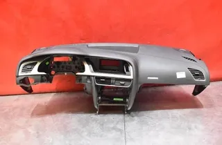 AUDI A5 8T (2007-2016) Передняя панель салона 33481513
