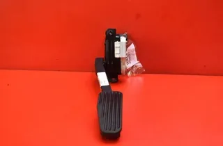 VOLVO XC90 1 generation (2002-2014) Plynový pedál 30683520 33504154