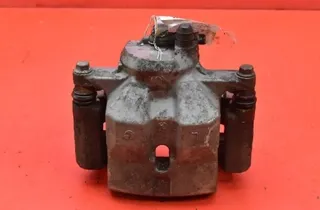 TOYOTA Prius 3 generation (XW30) (2009-2015) Супорт тормозов передний левый 34054212