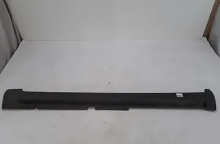 VOLVO V70 2 generation (2000-2008) Ľavý plastový kryt bočného prahu 9178761 21072776