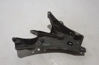 VOLVO S90 2 generation (2016-2023) Držiak ľavého predného blatníka 31447897 33476928