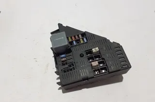 VOLVO V60 2 generation (2018-2023) Блок предохранителей 31473569 33559616