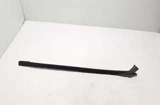 BMW X3 G01 (2017-2024) Pravý vertikálny lem čelného skla 7399032 33711116