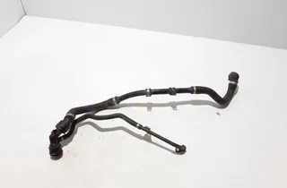 MERCEDES-BENZ AMG GT C190 (2014-2023) Pravá hadica vodného chladiča A2575012800 33728380