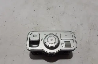 MERCEDES-BENZ GLE W167 (2019-2024) Ovládacia jednotka vypínača svetlometu A1679051201 33798137