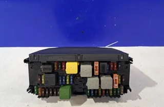 MERCEDES-BENZ C-Class W204/S204/C204 (2004-2015) Fuse Box A2129004711,A2129016502,A2129020005,A2129029904 33496452