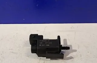 VOLVO V70 2 generation (2000-2008) Vakuumový ventil 30611668 33548751