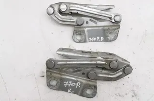 MERCEDES-BENZ M-Class W164 (2005-2011) Ľavý predný pant kapoty A2518800128,A2518800228 26480850