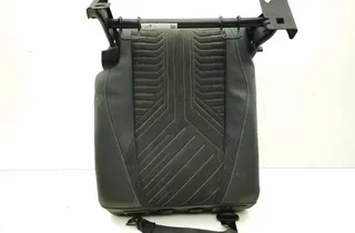 PEUGEOT 2008 2 generation (2019-2023) Сиденье заднее 33470528