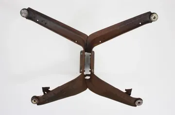 BMW K Передний кронштейн крепления фары обтекатель 2129838