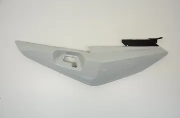 BMW K Кожух заднего правого обтекателя 7709506 3305228
