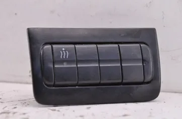 MERCEDES-BENZ Vito W639 (2003-2015) Vypínač vykurovania čelného skla A6396890939 33524638