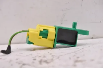 AUDI A4 B8/8K (2011-2016) ДАТЧИК УДАРА НАДУВНЫХ ПОДУШЕК 1K0909606C 33582464