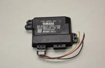 YAMAHA YZF-R Relé predného svetla BEB-85490-01 33938161