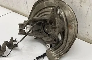 BMW 3 Series G20/G21/G28 (2018-2024) Front Left Wheel Hub 621654 33350942