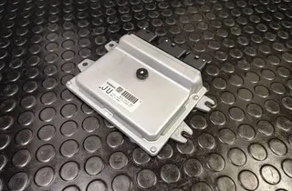 NISSAN Leaf 1 generation (2010-2017) Блок управления двигателем MEV01104 33172024