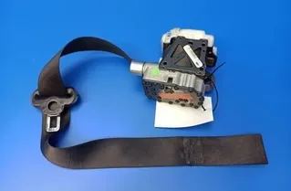 MERCEDES-BENZ C-Class W203/S203/CL203 (2000-2008) Ľavý predný bezpečnostný pás 2038607185 21204765